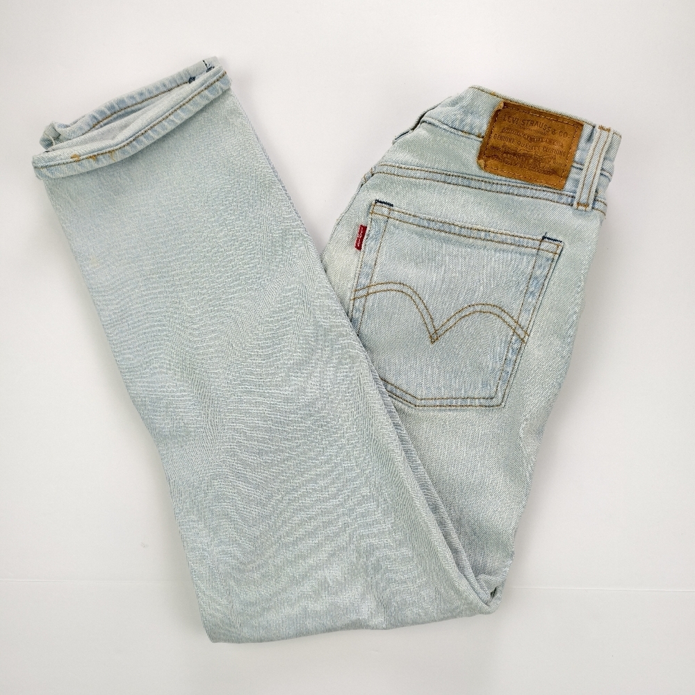 Levi’s Button Fly Light Wash Vintage Denim Jeans W27 L26 Classic Straight